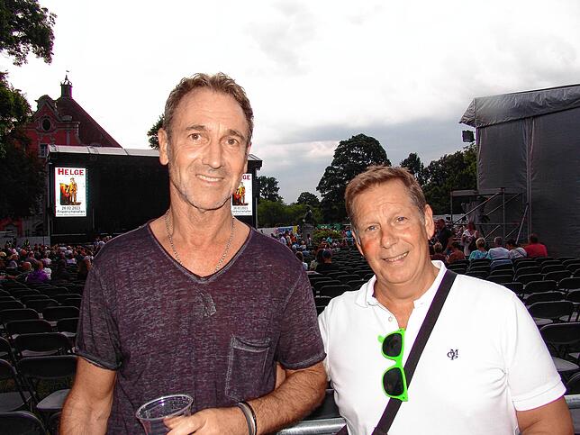 Michael Gut (links) und Thomas Meisinger hatten es von Mimmenhausen aus nicht weit bis zum Schloss.