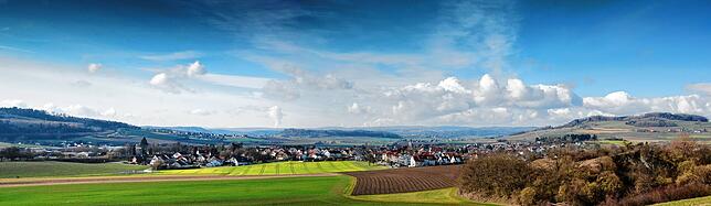 Panorama-Blick über Hilzingen.