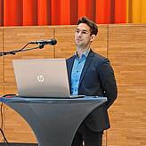 „Durch die Anordnung ist eine barrierefreie Gestaltung mit einer hohen Aufenthaltsqualität möglich.“ Verkehrsplaner Jakob Schaller zum ...