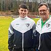 Lars Schuler, Torwart des VfR Stockach, mit Vater Hubert, der Spielausschussvorsitzender beim Club vom Osterholz ist.