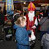 Auch in diesem Jahr wird es auf dem Weihnachtsmarkt für die Kinder vom Nikolaus Freifahrscheine für das Karussell der Sparkasse ...