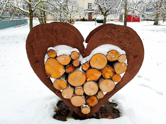 &bdquo;Herzige&ldquo; Bilder entstehen mit dem ersten Schnee in Wutöschingen.