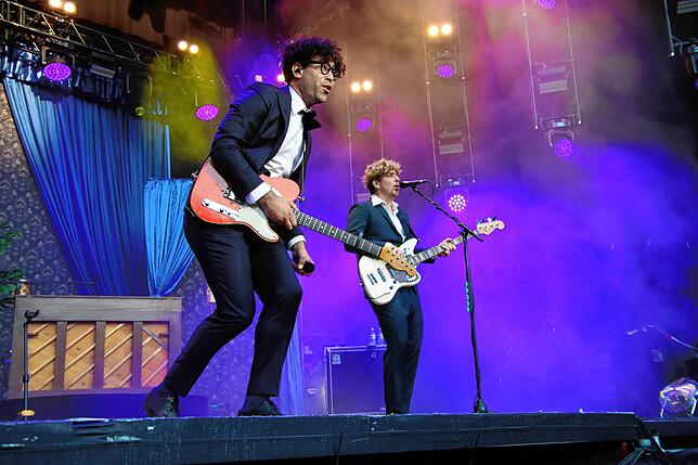 Am Finaltag des Festivals Stars in Town auf dem Herrenacker inmitten der Altstadt von Schaffhausen befubelten über 6000 Fans die ...