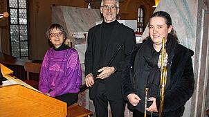 Der Zinkenist Hans-Jakob Bollinger und die Organistin Prof. Christiane Lux (links) geben ein Konzert in Todtmoos. Das Bild zeigt sie ...
