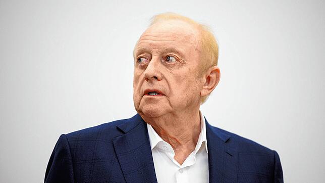 Alfons Schuhbeck, 73, ist Koch und Unternehmer in München. 2021 musste er in der Corona-Krise Insolvenz anmelden &ndash; er machte dafür ...