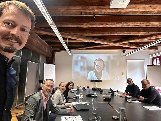Die Randenkommission tagt: (von links) Patrick Schenk, Wirtschaftsförderung Kanton Schaffhausen, Michael Braun und Anne Derday, beide ...