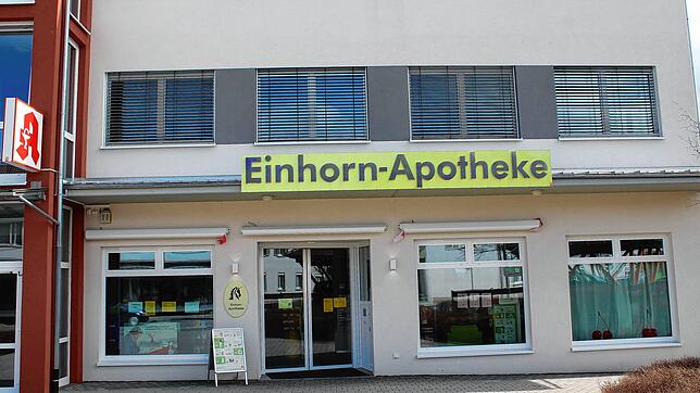 In der Einhorn-Apotheke in Blumberg sind Desinfektionsmittel und Mundschutz ausverkauft.