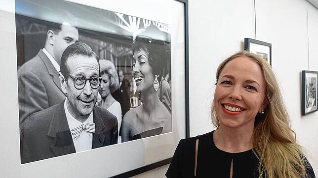 Faszinierende Fotografien und Star-Porträts von Paolo Costa hat dessen Tochter Alexandra Pfründer für die Retrospektive im St. ...
