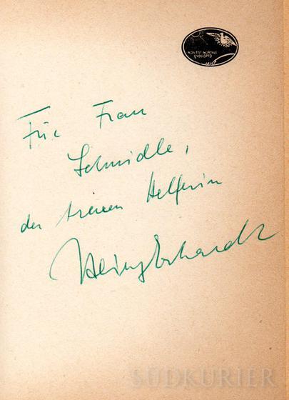 Die Widmung von Heinz Erhardt in einem Gedichtband, den er Liselotte Schmidle geschenkt hat. Bild: Fotostudio Höckendorff