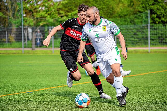 Bild 9: SV Herten setzt sich mit 4:2 gegen den FC Rot-Weiß Weilheim durch &ndash; und wir haben Bilder!