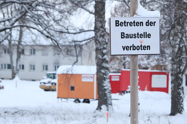 Hier sollen 14 Bauplätze für Einzelfamilienhäuser entstehen, die ab Frühjahr vermarktet werden.