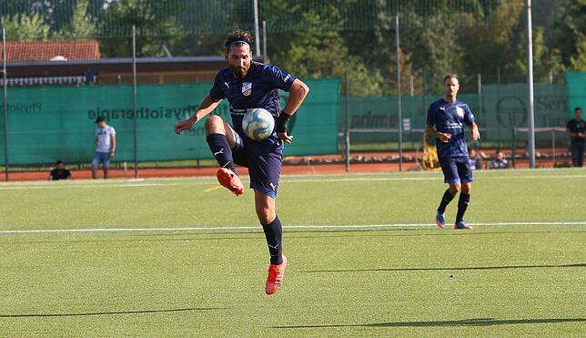 Bild 10: VfB Waldshut bezwingt den FC Tiengen 08 mit 4:0 im Derby &ndash; und wir haben Bilder!