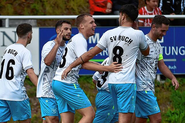 Bild 1: SV Buch siegt 11:0 gegen den VfB Waldshut – und wir haben Bilder!