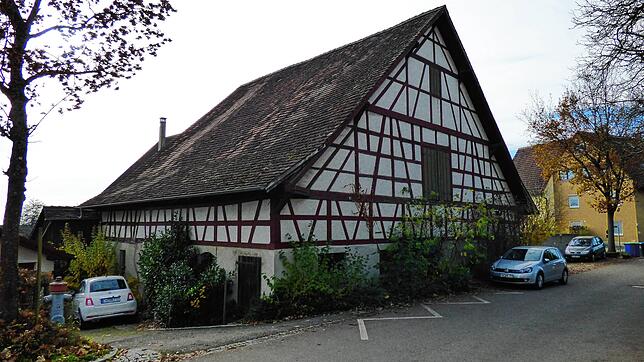 Der Heggbacher Hof an der Spitalstraße ist ein Kulturdenkmal. Es handelt sich um einen ehemaligen Hof des Klosters Heggbach in Markdorf. ...