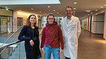 Drei Personen, die über Endometriose aufklären wollen: Anja Keller, Cornelia Fink, beide leiten eine Selbsthilfegruppe und der ...
