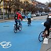 Die Fahradstraße in Petershausen im Dezember 2021: Hier sollen künftig Poller Autos an der direkten Durchfahrt hindern.