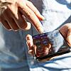 Über sein Handy wurde ein junger Mann aus dem Landkreis Sigmaringen erpresst. Er ist auf die sogenannte &bdquo;Sextortion&ldquo;-Masche ...