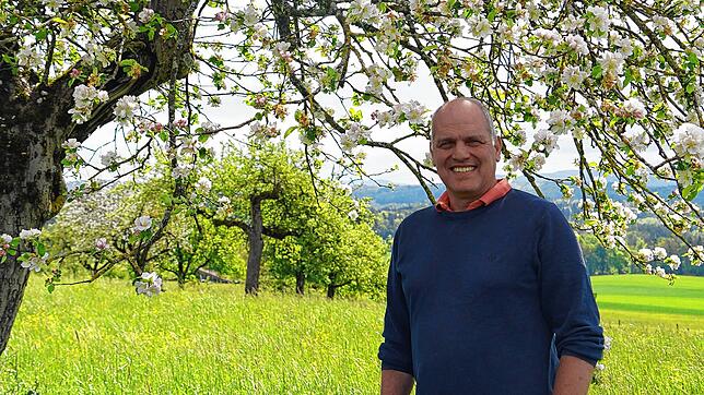 Die Streuobstwiesen in Breitenfeld sind während der Blüte ein Fest für Bienen und die Sinne. Jürgen Bacher hat während seiner Amtszeit ...
