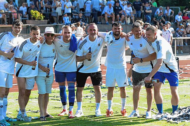 Bild 29: SV 08 Laufenburg steigt nach 2:1 gegen 1. SV Mörsch in die Verbandsliga auf – wir haben Fotos! (II)