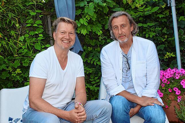 2021: Marc Pinkus (Bass) und Micha Engelhardt (E-Gitarre) fast 40 Jahre später. Beide machen auch heute noch Musik.
