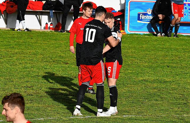 Bild 13: VfR Bad Bellingen besiegt den FC Hochrhein mit 4:1 &ndash; und wir haben Bilder!