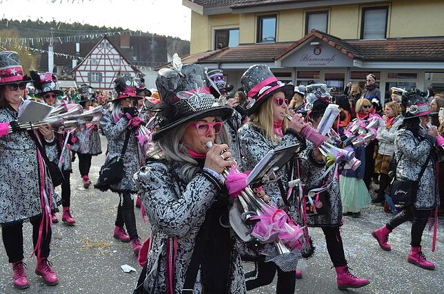 Bild 15: Eigeltinger Narrentage: Der Sonntagsumzug in Bildern (3)