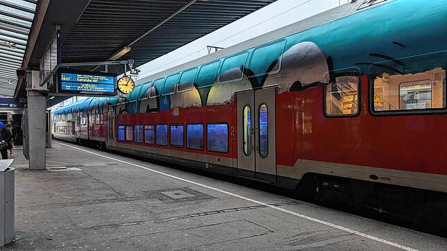 Diese Schwarzwaldbahn sieht anders aus als sonst: grün statt rot.