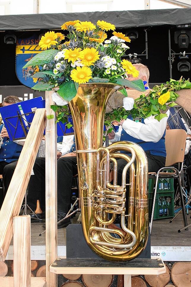 Bild 1: Die schönsten Bilder vom Bezirksmusikfest in Lausheim