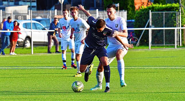 Bild 30: FC Erzingen schießt sich mit einem 4:0 beim VfB Waldshut aus der Krise &ndash; und wir haben die Bilder!