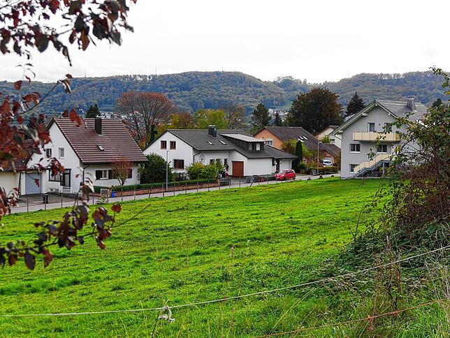 Hasenrütte: Die Fläche beim Iselehof war bereits für eine Wohnbebauung vorgesehen. Der Investor hat sich zurückgezogen. Die 0,5 Hektar ...
