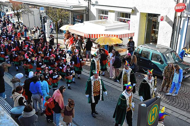 Bild 18: Bilder der Kriegsratszene, Entmachtung des Bürgermeisters und Umzug mit Wolfgang Kubicki in Stockach