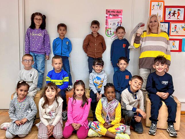 14 Jungen und Mädchen wurden in die Grundschulförderklasse der Heinrich-Hansjakob-Schule Waldshut eingeschult. Klassenlehrerin ist ...