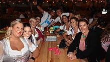 Bild : Fassanstich beim Deutsch-Schweizer Oktoberfest