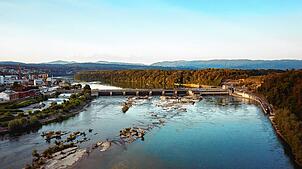Mit Rheinfelden „20plus“ soll die Leistung der Wasserkraftwerke Rheinfelden – im Bild – und Ryburg-Schwörstadt um 20 Millionen ...