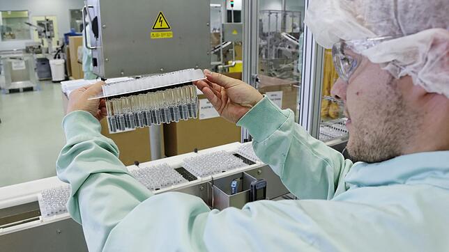 Bei der Novartis-Niederlassung in Stein werden 700 Arbeitsplätze abgebaut.