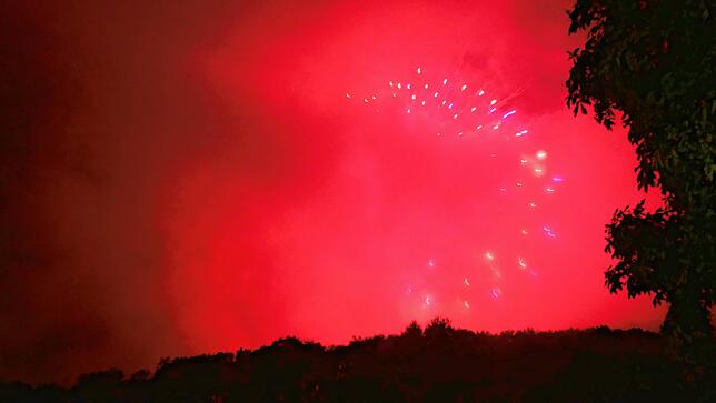 Bild 11: Waldshut: Großes Abschlussfeuerwerk auf der Chilbi 2025