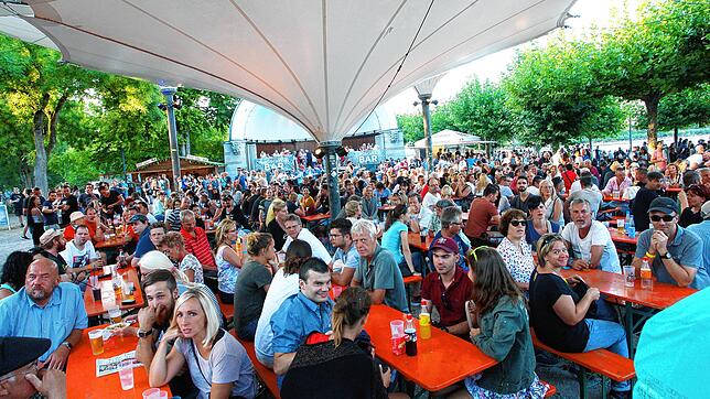 Zwischen 7. und 9. August 2019 fand bei freiem Eintritt das vorerst letzte Stadtgartenfest statt. Der Freitag vor dem Seenachtfest galt ...