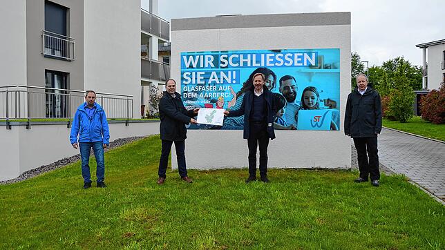 Die Stadtwerke Waldshut-Tiengen führen derzeit auf dem Waldshuter Aarberg eine Befragung durch, um zu sehen, wie viele Haushalte sich ...