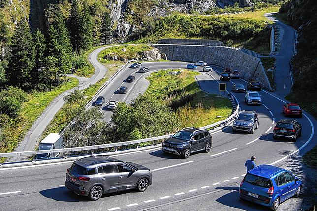 Der Gotthard-Pass ist eine Alternative zum Tunnel.