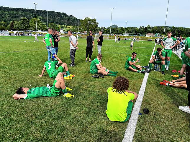 Bild 17: Kunstrasenplatz in Küssaberg eröffnet: Alle Bilder im Überblick