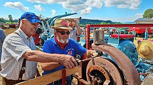 Bild : Die besten Bilder vom Bulldog- und Oldtimerfest