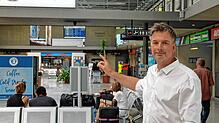 Bernd Behrend ist Sprecher des Bodensee-Airports in Friedrichshafen. Er bedauert, dass einige Flüge nach Griechenland ausfallen mussten.