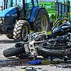 Auf der Kreisstraße zwischen Überlingen-Bonndorf und Winterspüren kollidierte ein Motorrad mit einem Traktor.