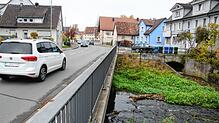 Die nächste Großbaustelle in Meßkirch: Marode ist das Natursteingewölbe, durch das der Grabenbach in die Ablach fließt (rechts ist der ...