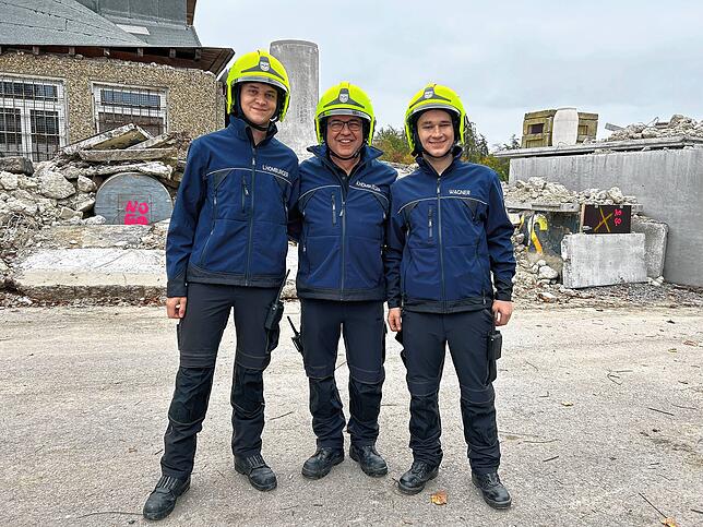 Leon Homburger, Ralf Homburger und Tom Wagner (von links) bei der Katastrophenübung in Mosbach.