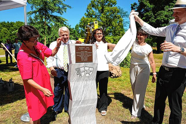 Bild 3: Alle Bilder zur Baumpflanzung 50 Jahre Städtepartnerschaft Radolfzell-Istres