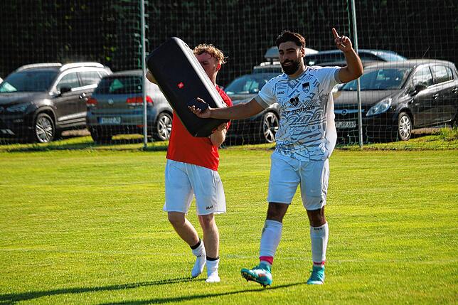 Bild 2: FC Tiengen 08 II holt den Titel durch ein 4:0 bei der SG Bettmaringen/Mauchen &ndash; wir haben Bilder!