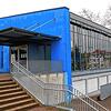 Minseln plädiert dafür, dass die Alban-Spitz-Halle mit ihren Nebenräumen von örtlichen Vereinen gemietet werden kann.  Bild: Petra Wunderle