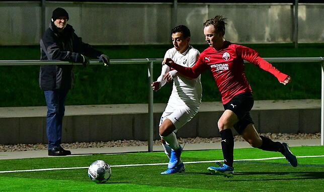 Bild 8: FC Erzingen besiegt den FC Hochrhein mit 4:1 &ndash; und wir haben Bilder