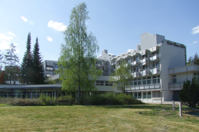 Die Mediclin Albert Schweitzer Klinik vereint drei Fachdisziplinen unter einem Dach: Die Fachkliniken für Herz-, Kreislauf- und ...